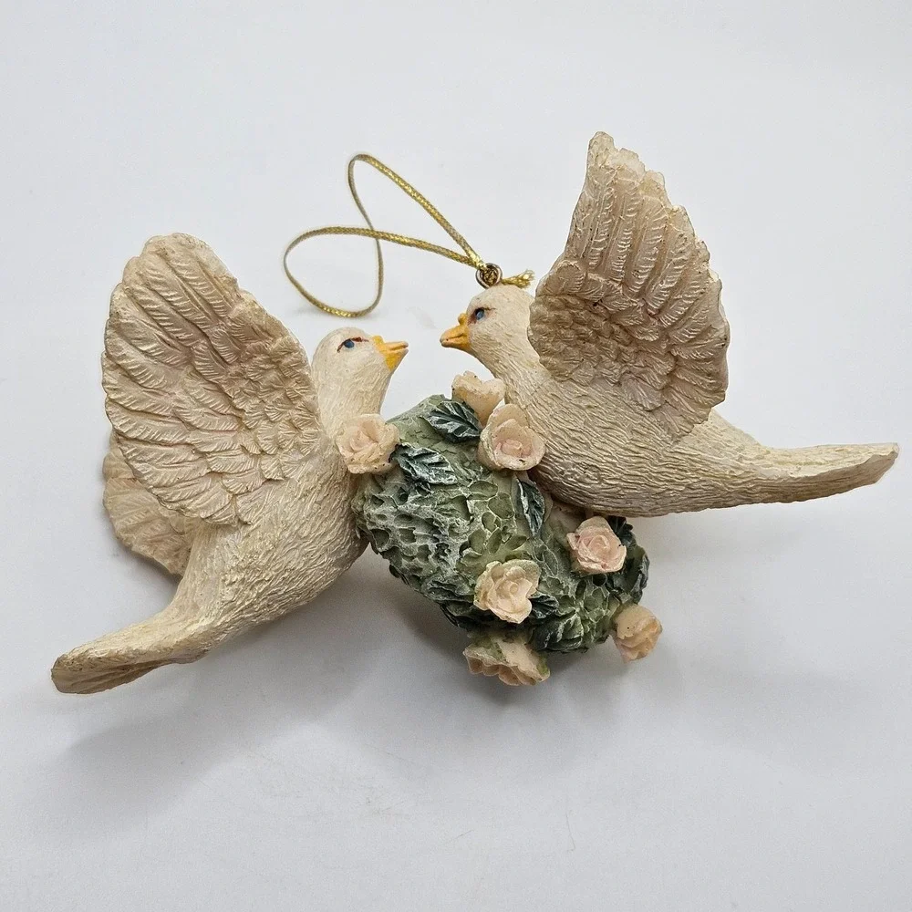Vintage Dove Love Birds Ornament Figurine Floral Bouquet‎ Resin Wedding Decor